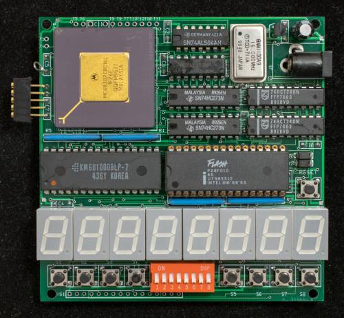 tiny302pcb_all_led.jpg tiny302pcb_all_led.jpg